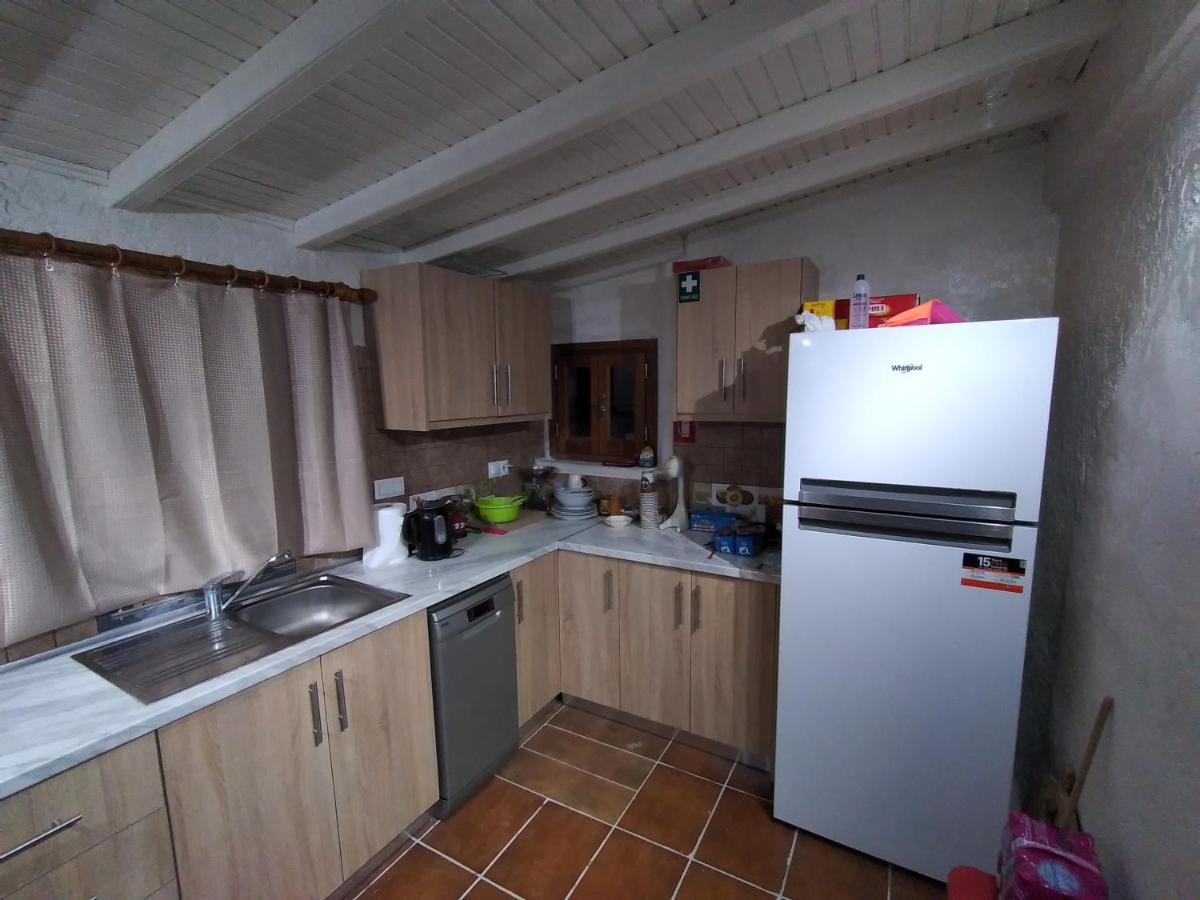 Stonemakers Hide Villa Karyotikon Екстериор снимка