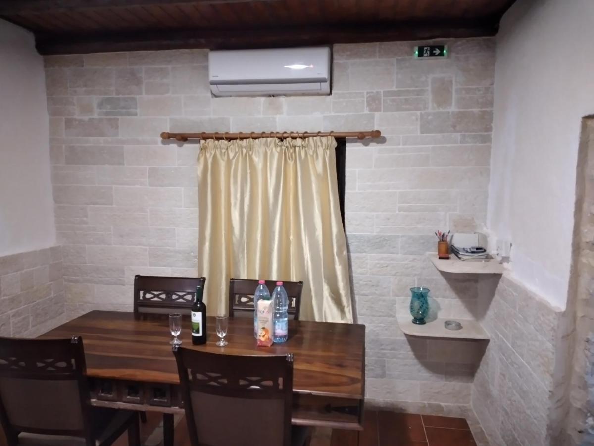 Stonemakers Hide Villa Karyotikon Екстериор снимка