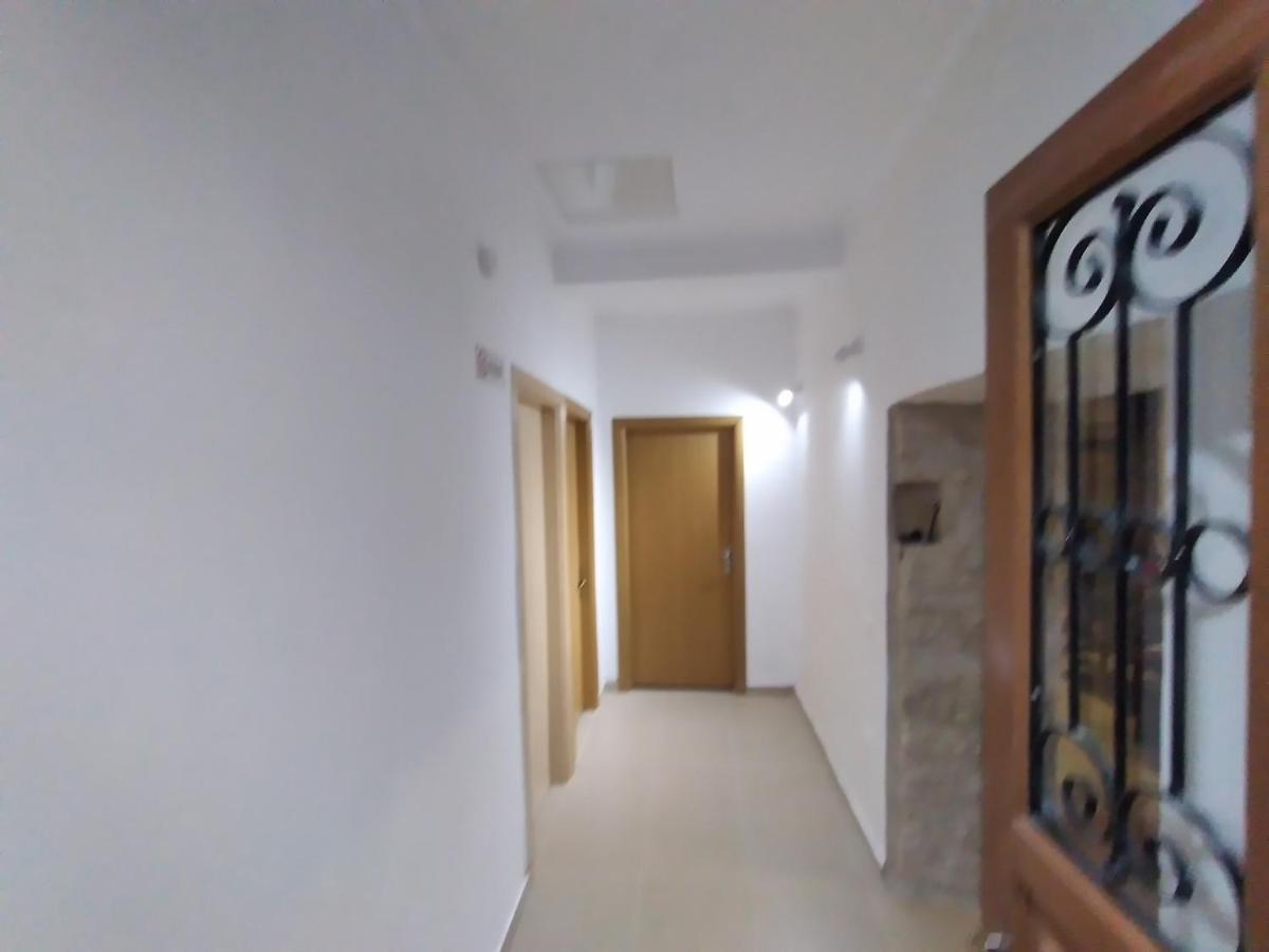 Stonemakers Hide Villa Karyotikon Екстериор снимка