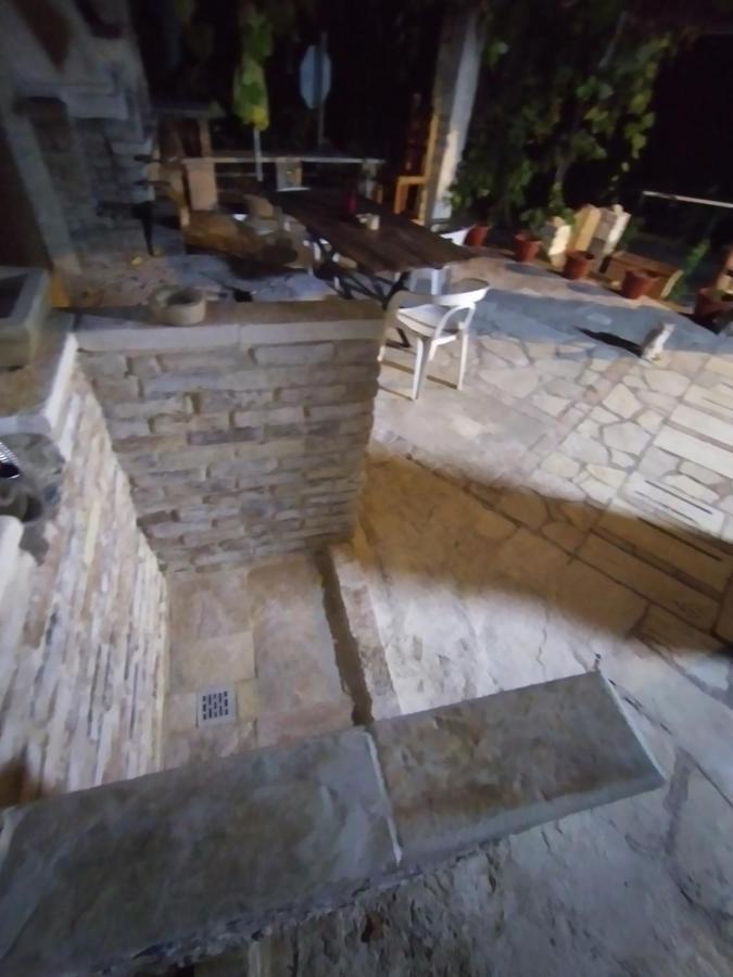 Stonemakers Hide Villa Karyotikon Екстериор снимка