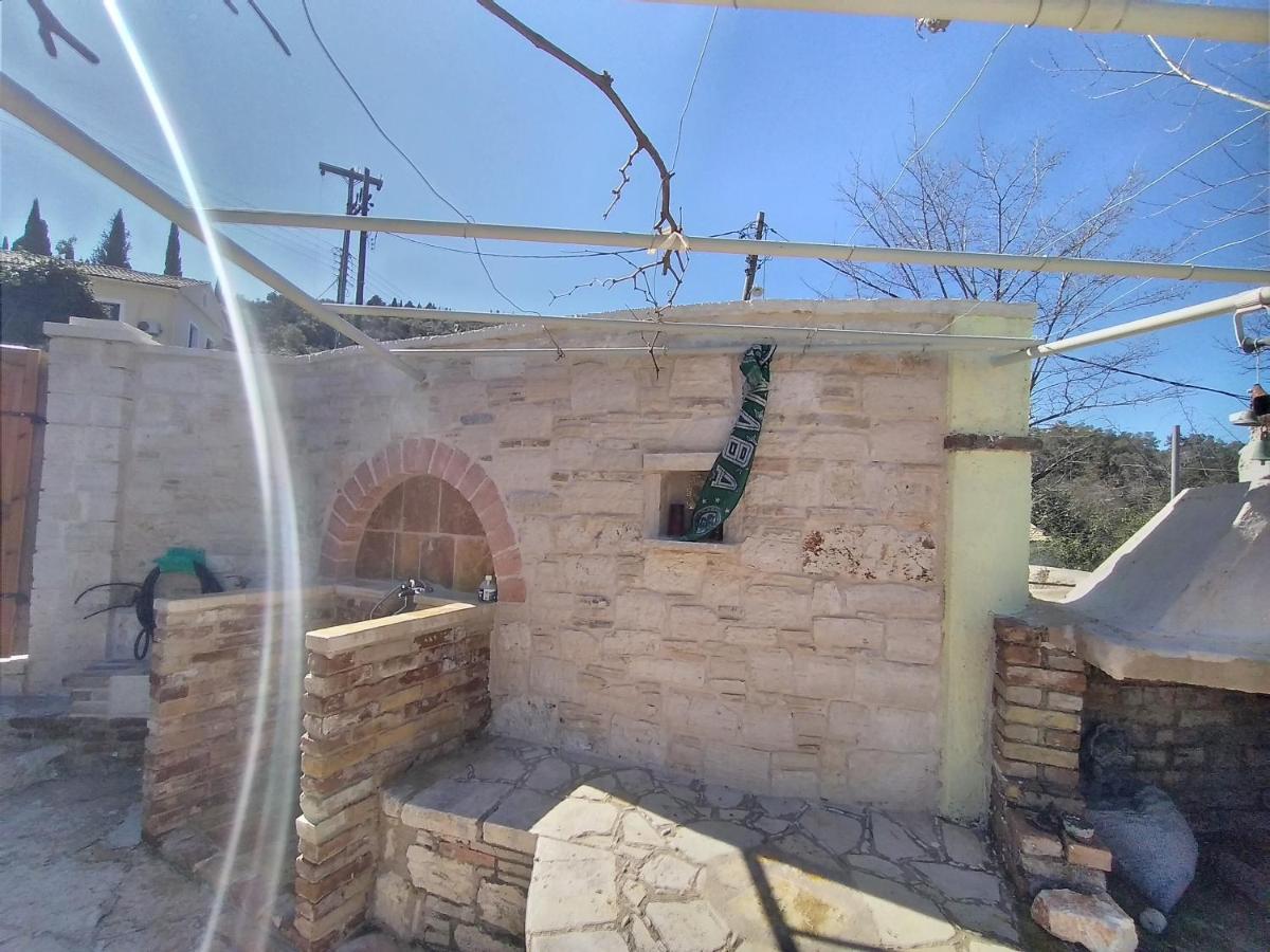 Stonemakers Hide Villa Karyotikon Екстериор снимка